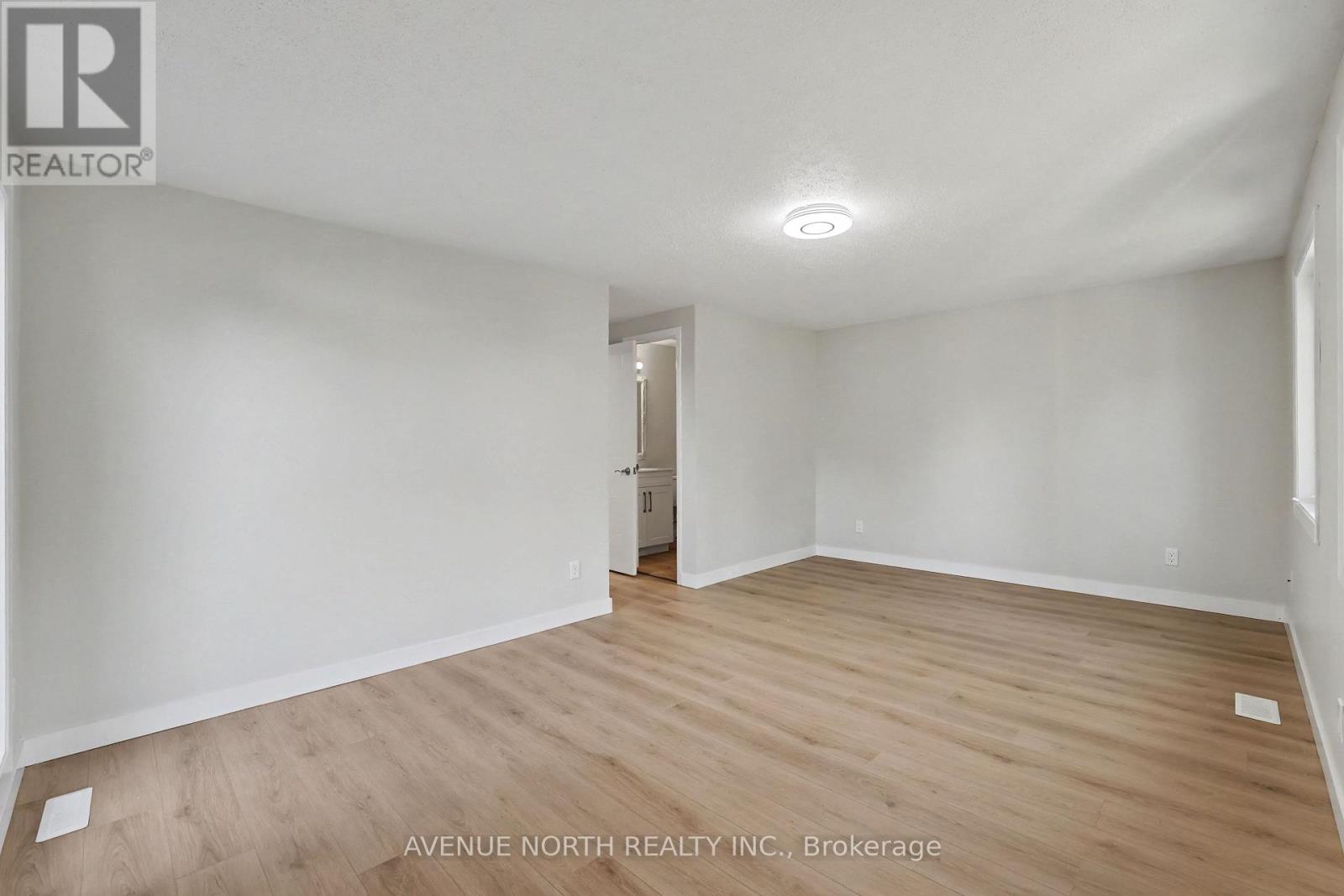 85 Birmingham Private N, Ottawa, Ontario  K2H 9P2 - Photo 20 - X13789144