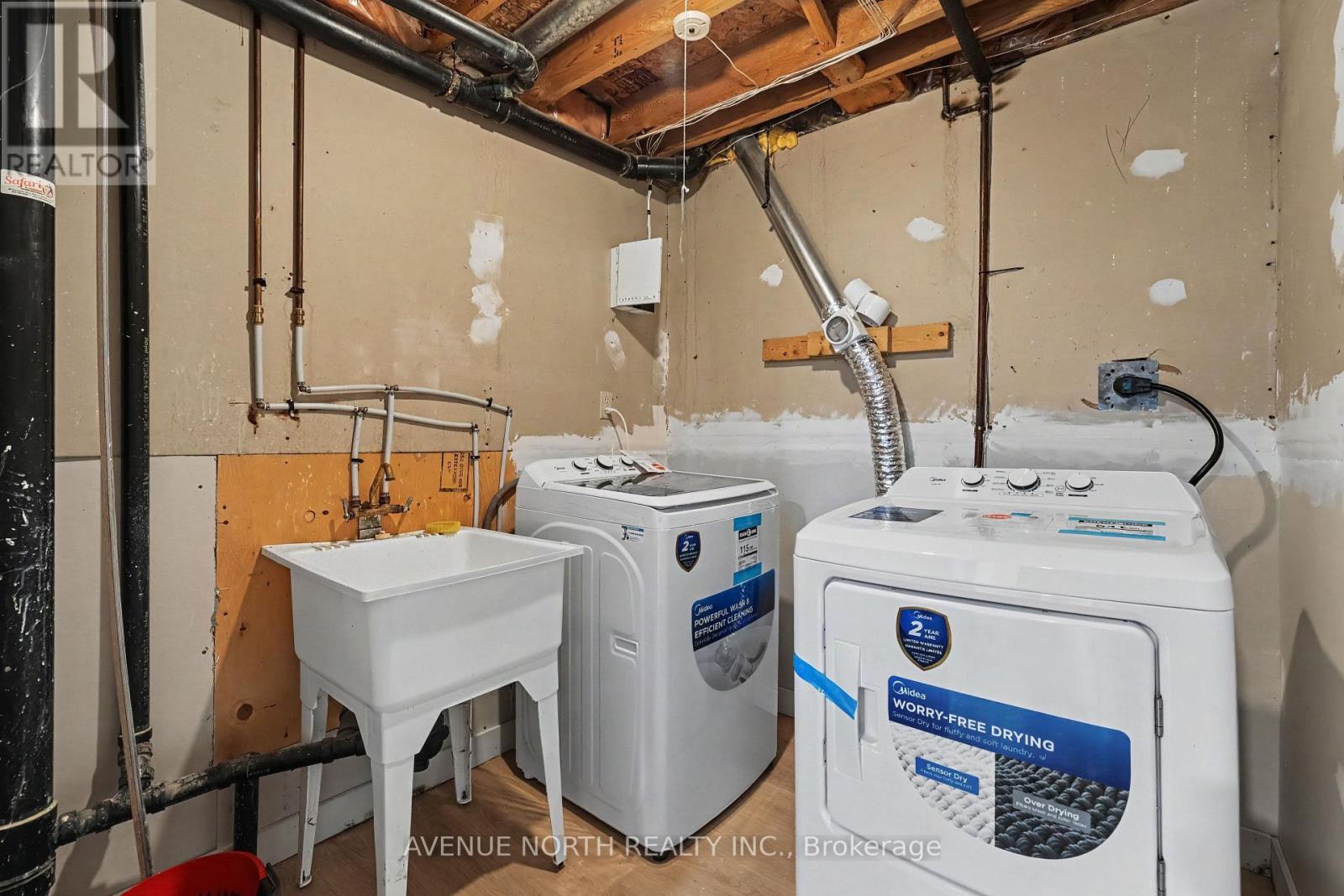 85 Birmingham Private N, Ottawa, Ontario  K2H 9P2 - Photo 29 - X13789144