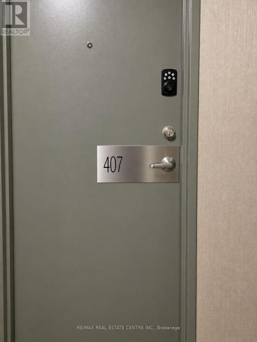 407 - 627 THE WEST MALL, Toronto, Ontario