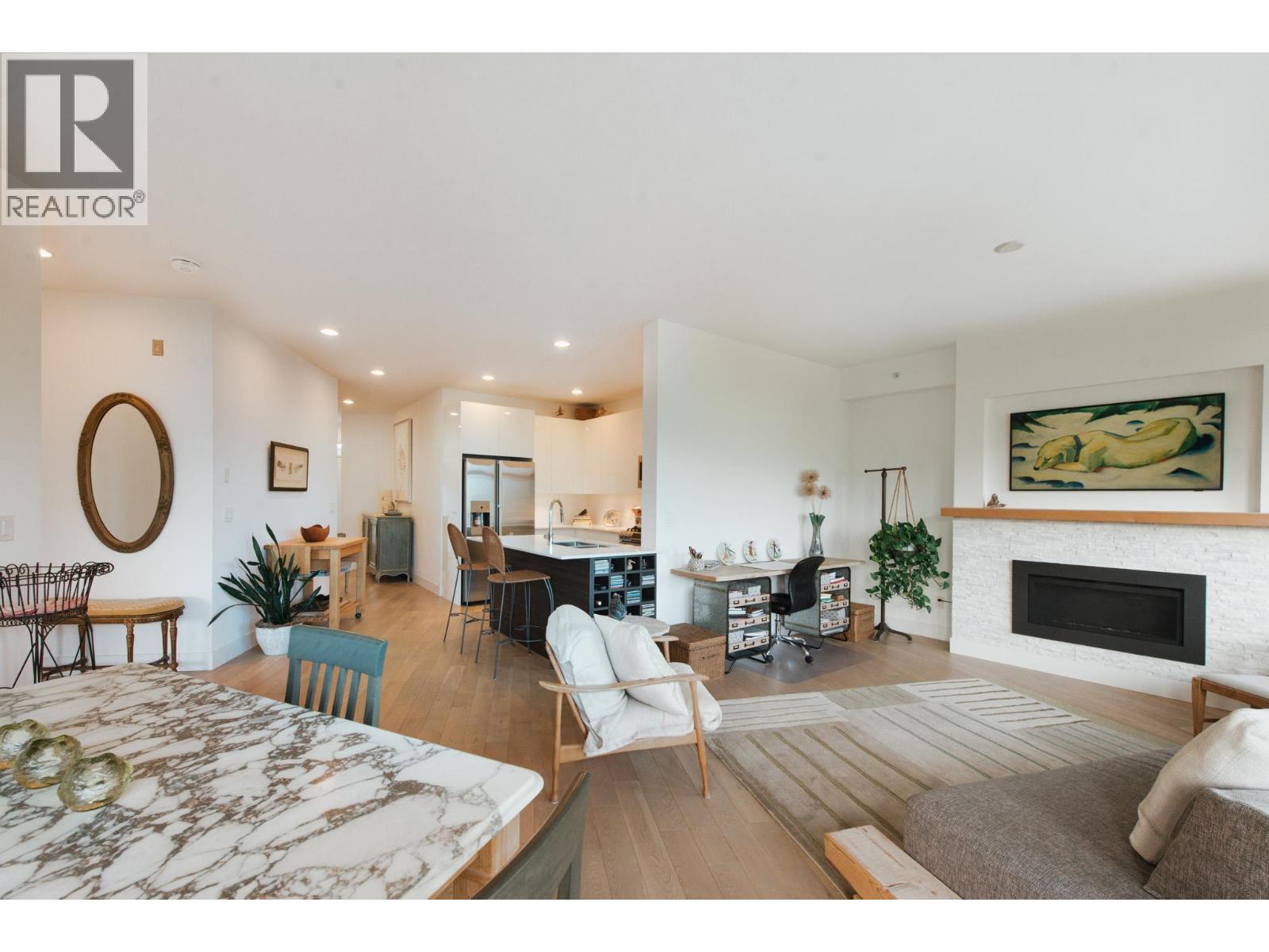 302 5780 Marine Way, Sechelt, British Columbia  V7Z 0L8 - Photo 14 - R3165945