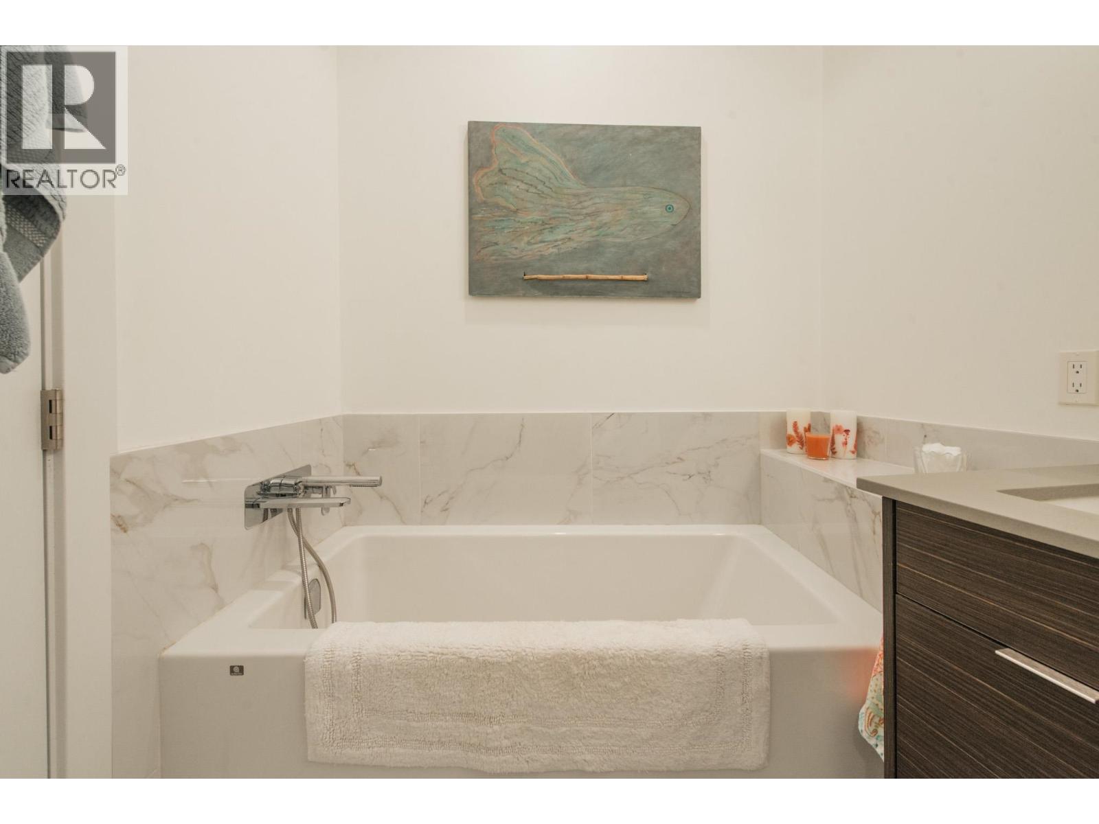 302 5780 Marine Way, Sechelt, British Columbia  V7Z 0L8 - Photo 23 - R3165945