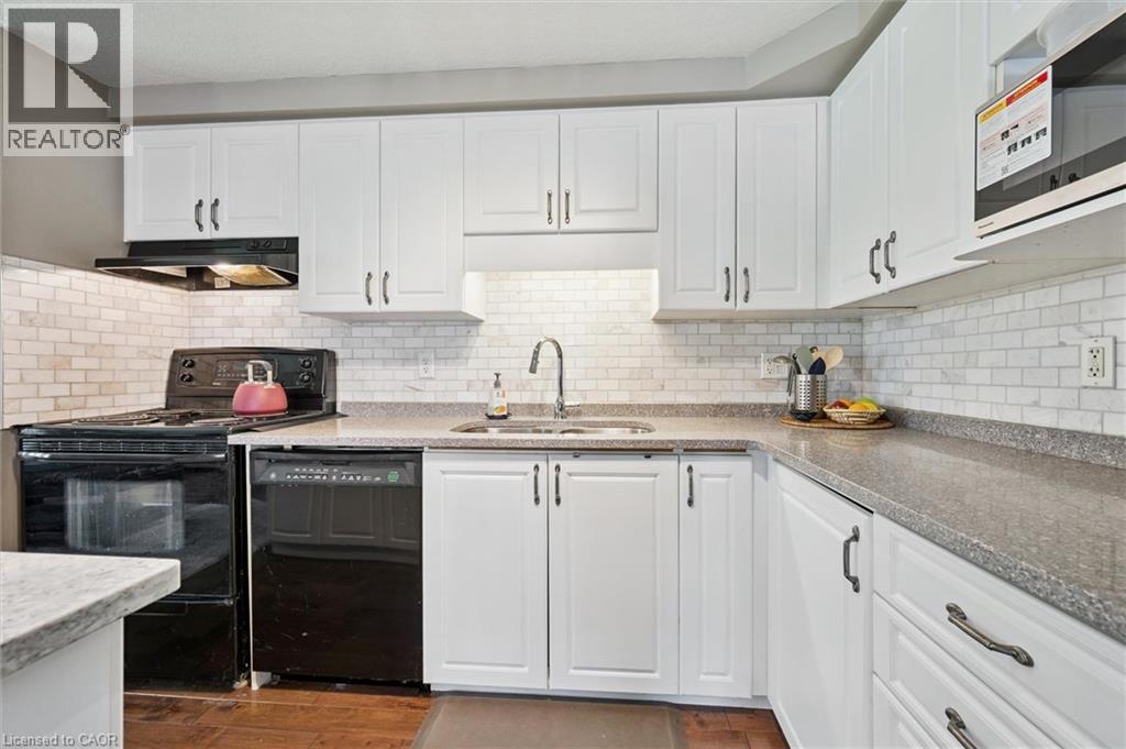 973 Creekside Drive, Waterloo, Ontario  N2V 2W5 - Photo 14 - 40832226