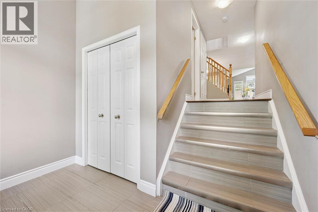 973 Creekside Drive, Waterloo, Ontario  N2V 2W5 - Photo 7 - 40832226