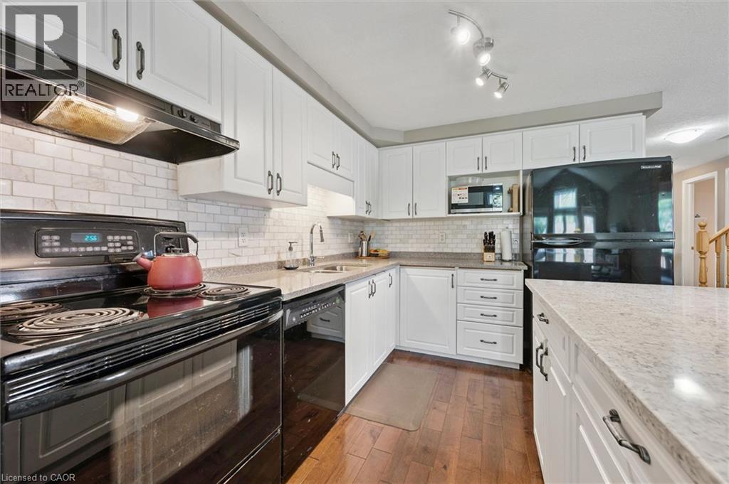 973 Creekside Drive, Waterloo, Ontario  N2V 2W5 - Photo 13 - 40832226