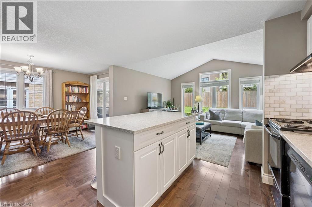 973 Creekside Drive, Waterloo, Ontario  N2V 2W5 - Photo 15 - 40832226