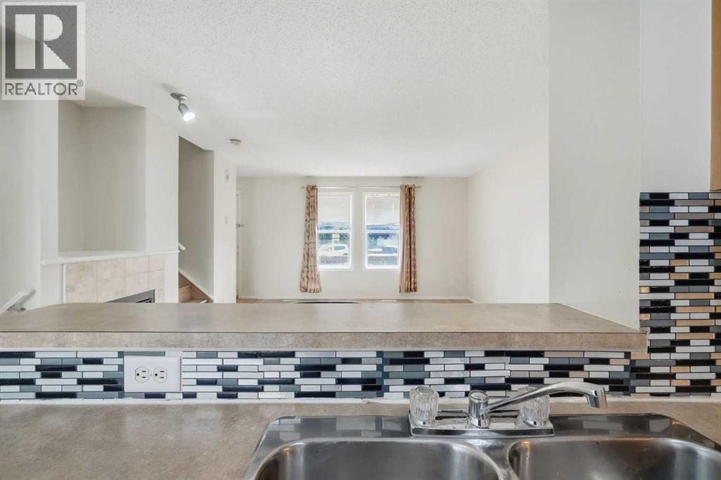 55 Panatella Park, Calgary, Alberta  T3K 6L5 - Photo 11 - A2345716