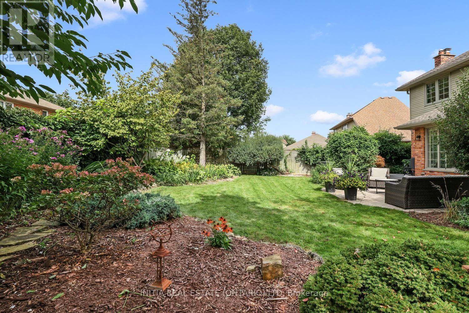 82 Masonville Crescent, London North, Ontario  N5X 3T2 - Photo 47 - X13789192