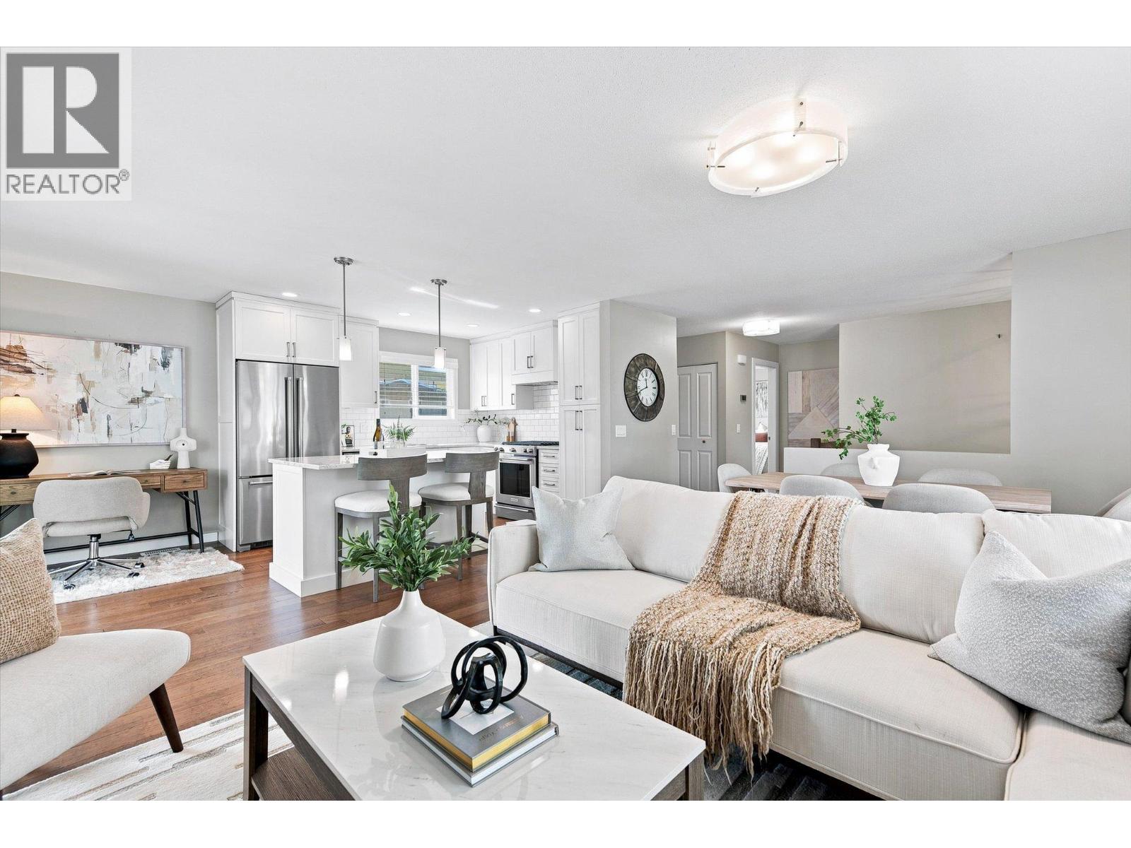 295 Husch Road, Kelowna, British Columbia  V1X 1M9 - Photo 3 - 10400431