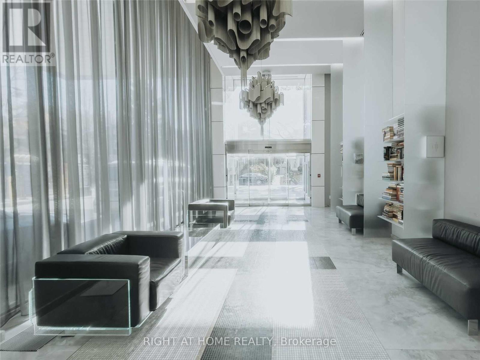 926 - 8 Hillsdale Avenue, Toronto, Ontario  M4S 0B2 - Photo 18 - C13772134