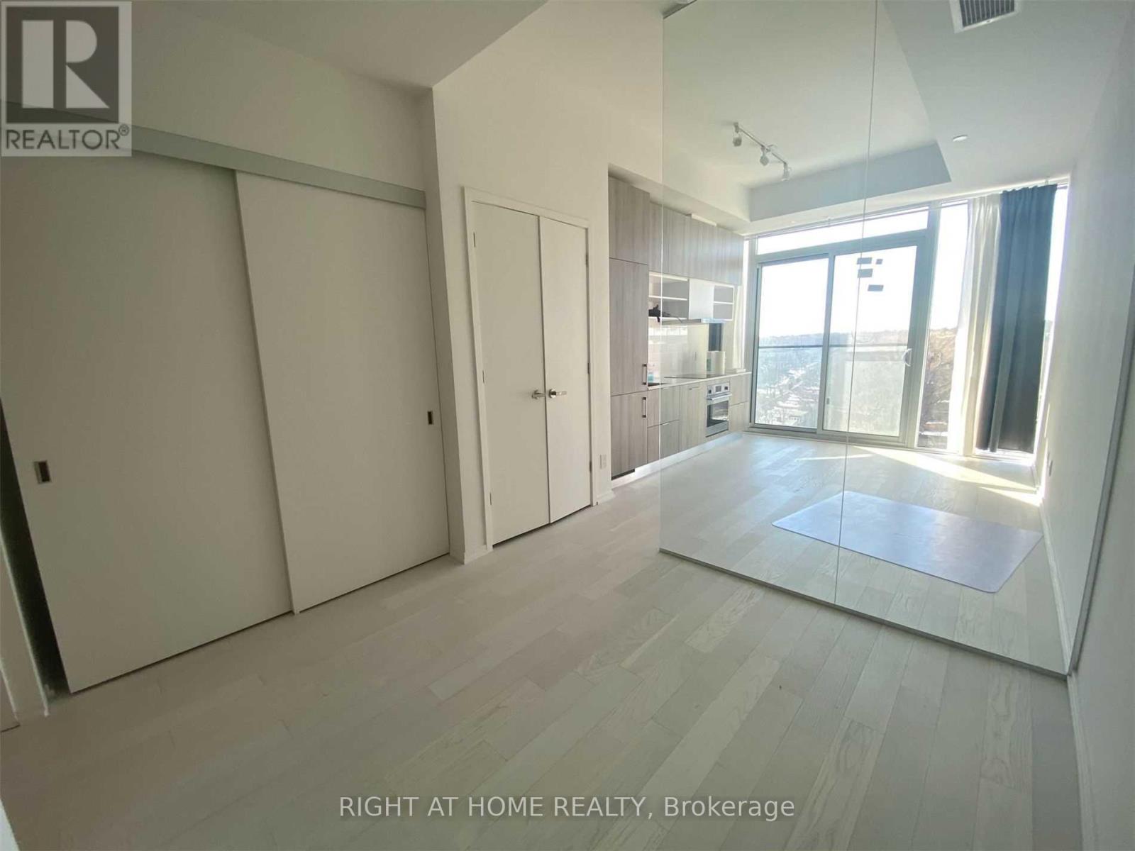 926 - 8 Hillsdale Avenue, Toronto, Ontario  M4S 0B2 - Photo 4 - C13772134