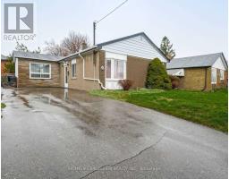 MAIN - 82 PANDORA CIRCLE, Toronto, Ontario