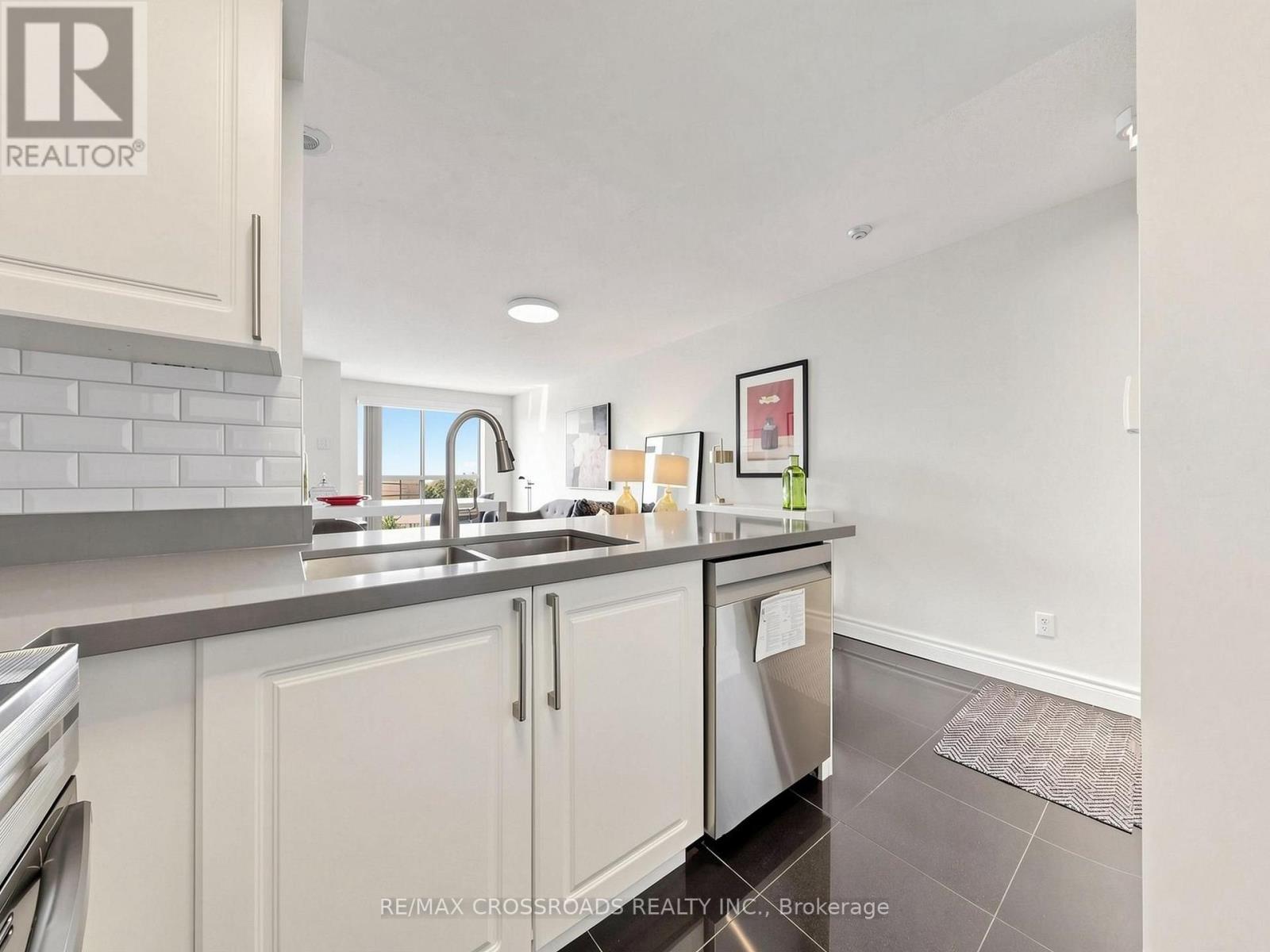 713 - 3 Ellesmere Street, Richmond Hill, Ontario  L4B 4N2 - Photo 17 - N13789172