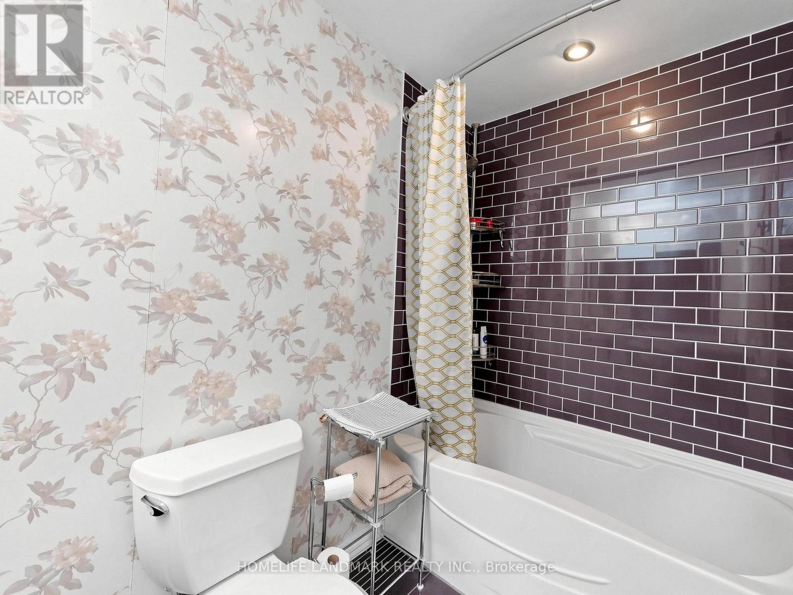 52 Queensmill Court, Richmond Hill, Ontario  L4B 1N3 - Photo 23 - N13789186