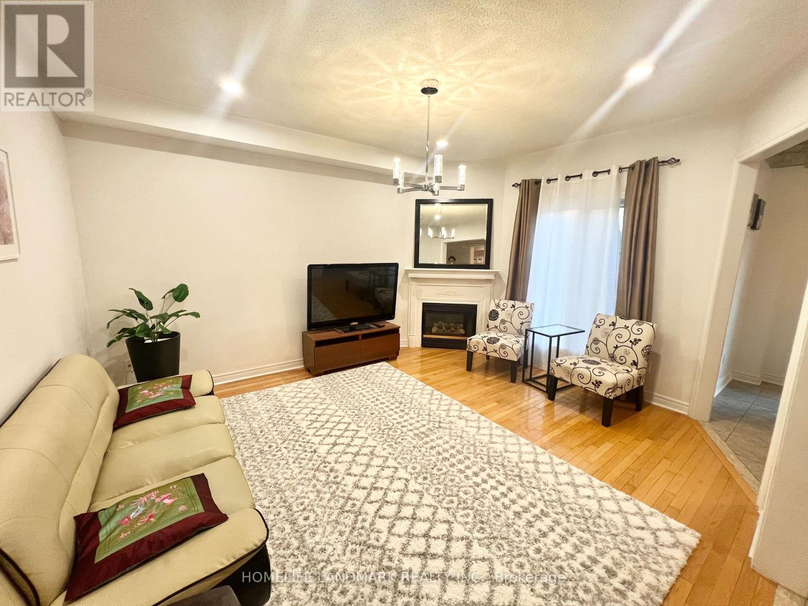 55 Fonda Road, Markham, Ontario  L3S 3X2 - Photo 5 - N13789214
