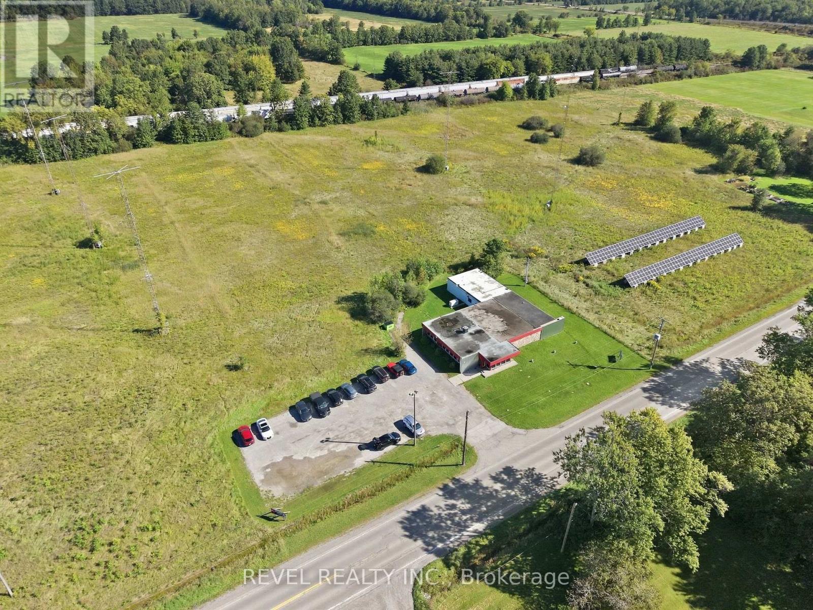 860 Forks Road W, Welland, Ontario  L3B 5R6 - Photo 3 - X13789198