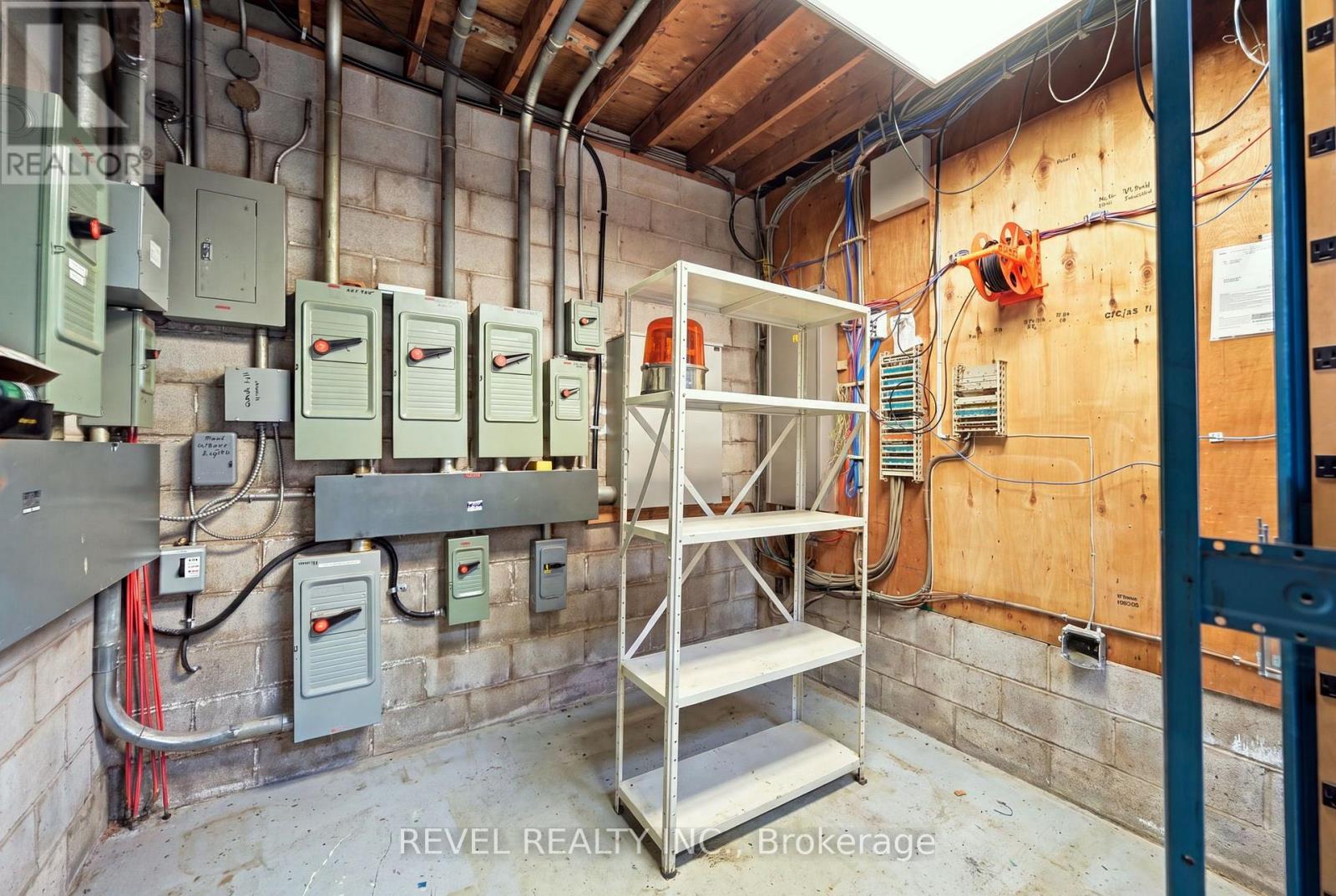 860 Forks Road W, Welland, Ontario  L3B 5R6 - Photo 32 - X13789198