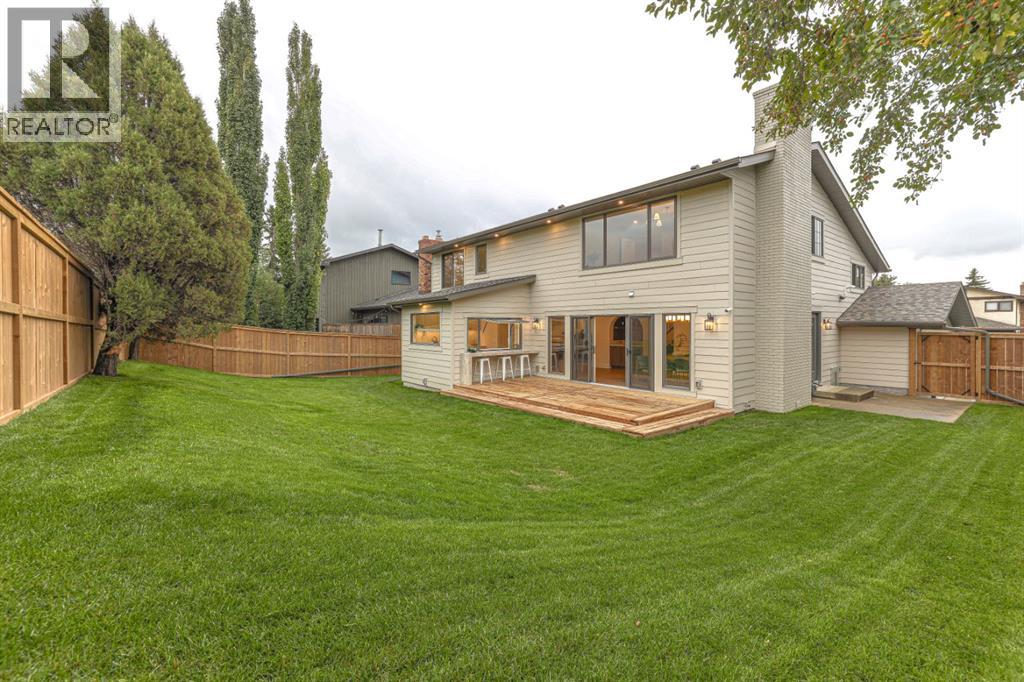 1040 Edgemont Road NW, Calgary, Alberta  T3A 2J3 - Photo 5 - A2345067