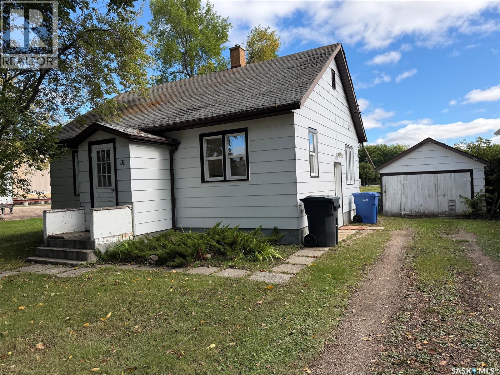 31 Laurier Avenue, Yorkton, Saskatchewan  S3N 1T7 - Photo 1 - SK048598