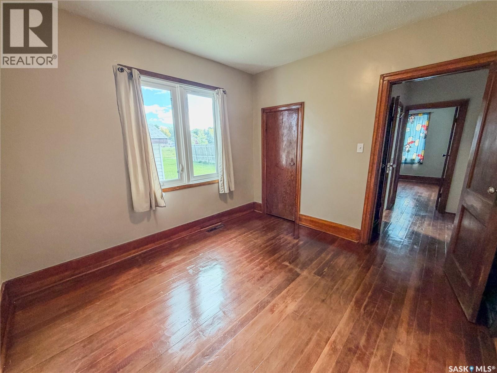 31 Laurier Avenue, Yorkton, Saskatchewan  S3N 1T7 - Photo 16 - SK048598