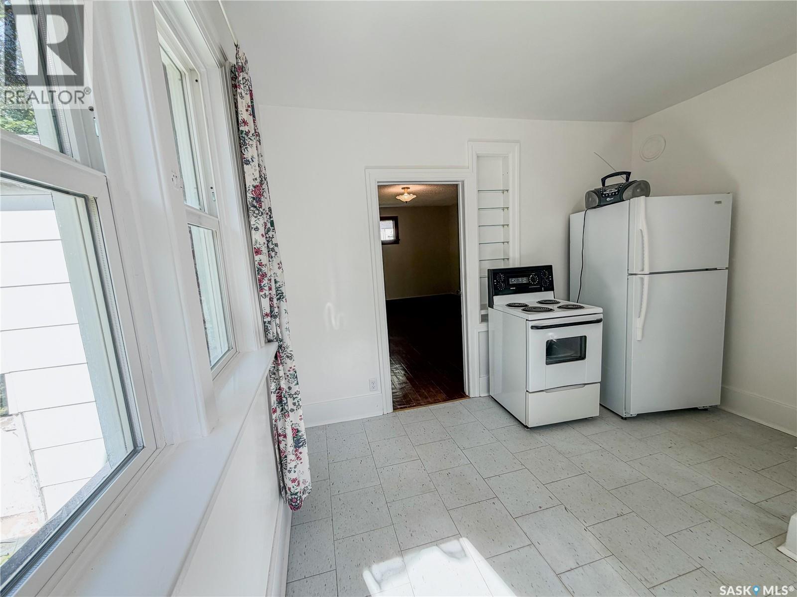 31 Laurier Avenue, Yorkton, Saskatchewan  S3N 1T7 - Photo 8 - SK048598
