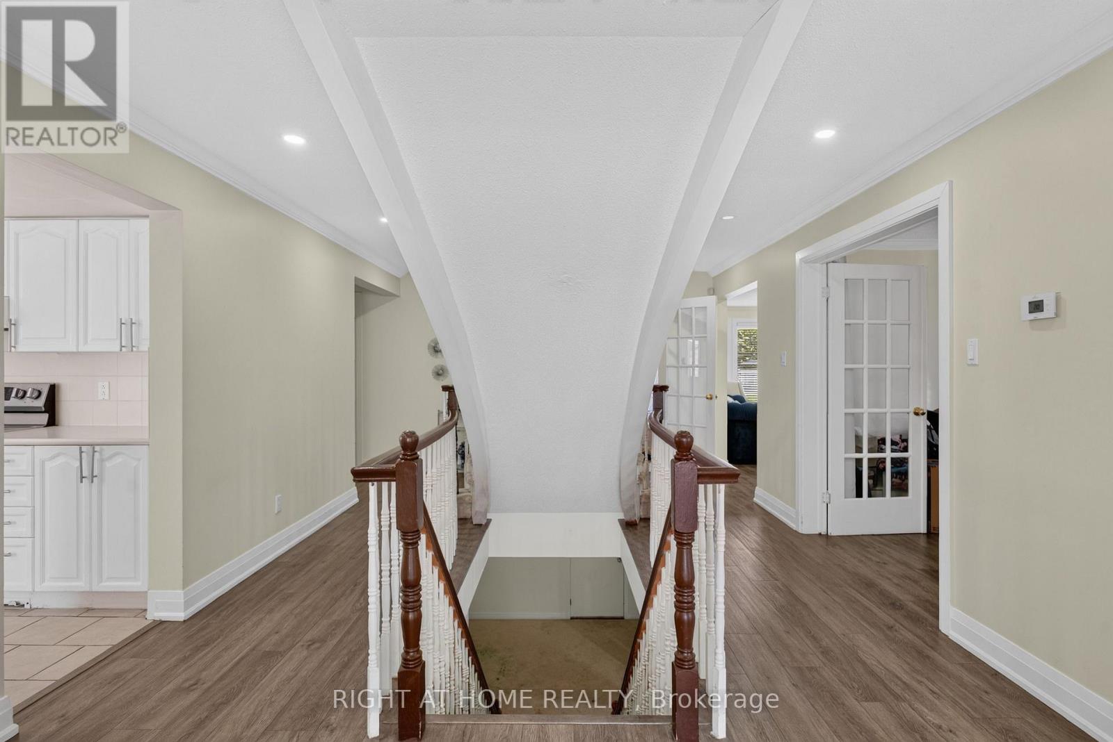 12 Baslaw Drive, Ottawa, Ontario  K1G 5J8 - Photo 18 - X13789224