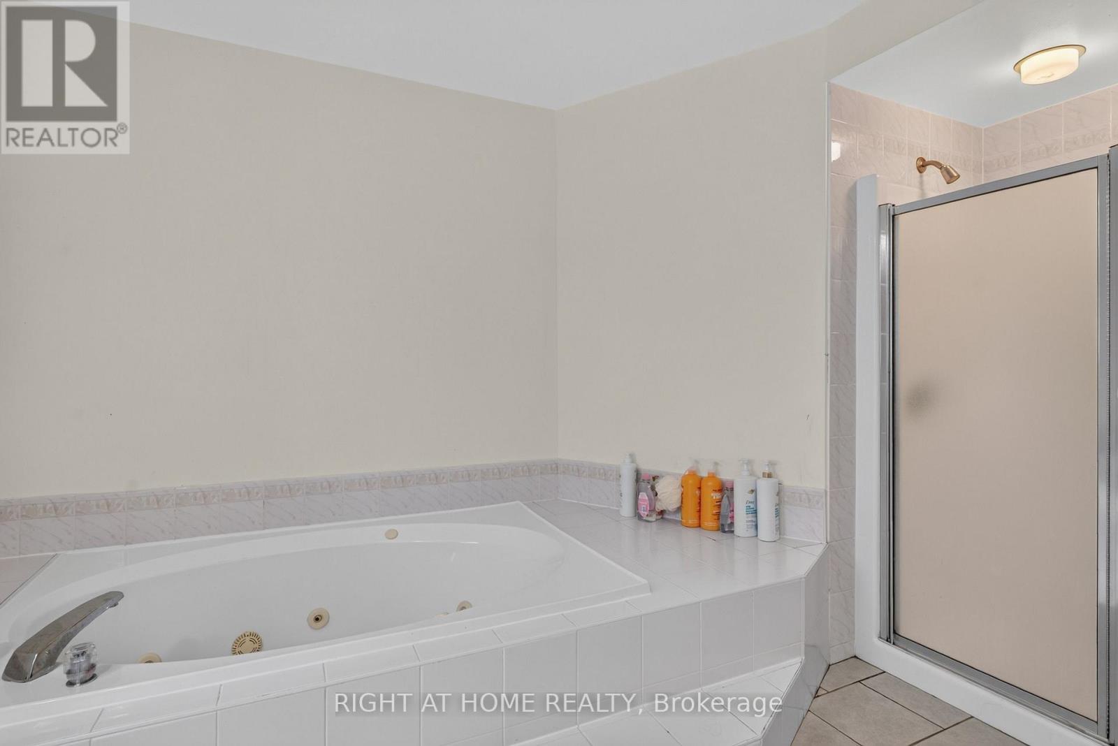 12 Baslaw Drive, Ottawa, Ontario  K1G 5J8 - Photo 32 - X13789224