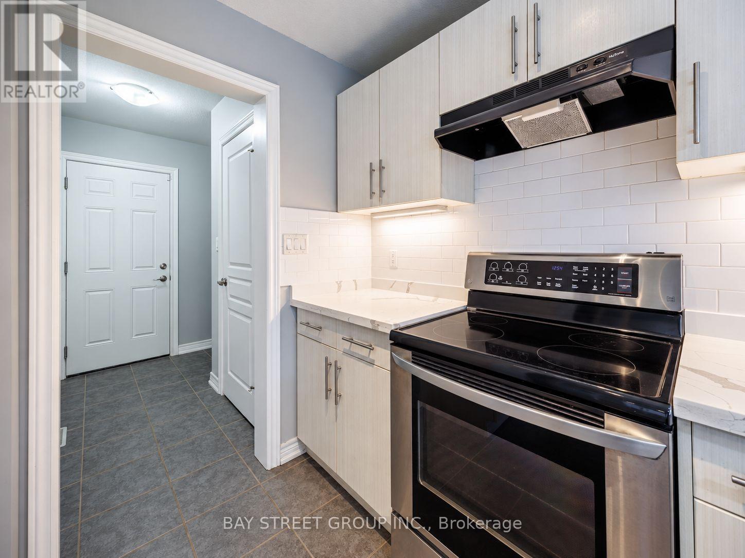 7752 Willey Street, Niagara Falls, Ontario  L2G 0H2 - Photo 8 - X13789228