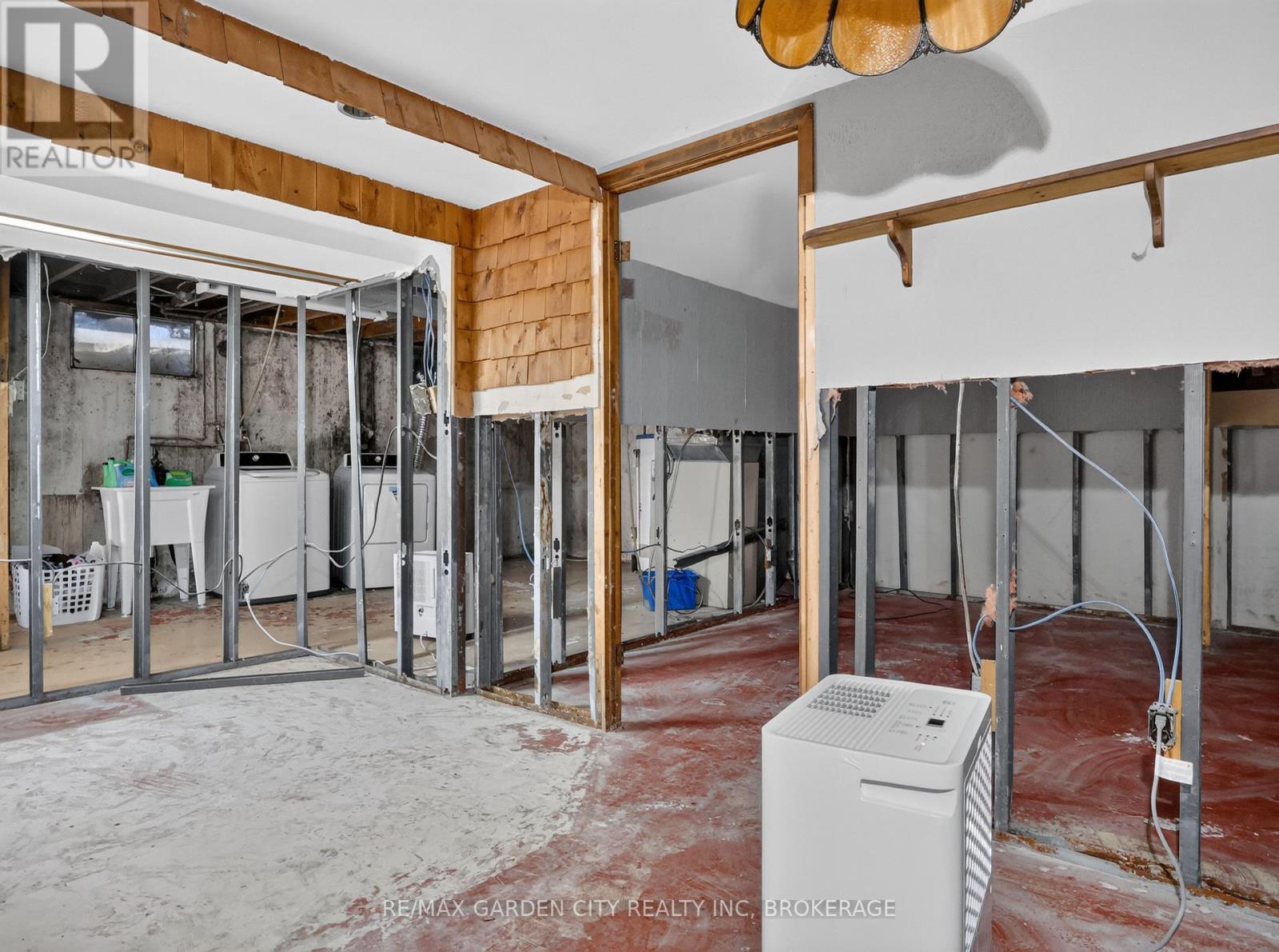 56 Burness Drive, St. Catharines, Ontario  L2P 1J5 - Photo 29 - X13789244