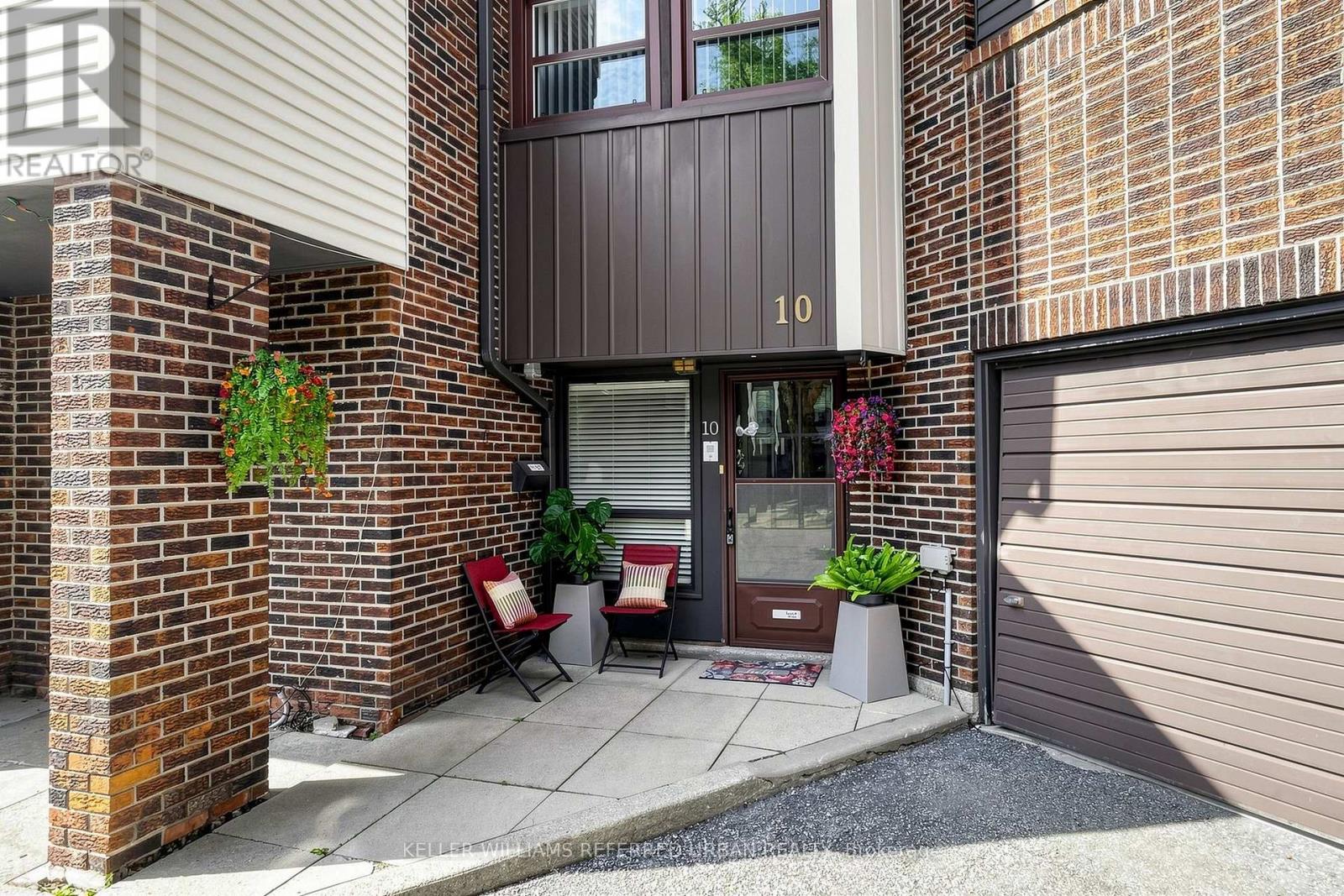 10 Turret Hillway Way, Toronto, Ontario  M2H 3A8 - Photo 3 - C13789236