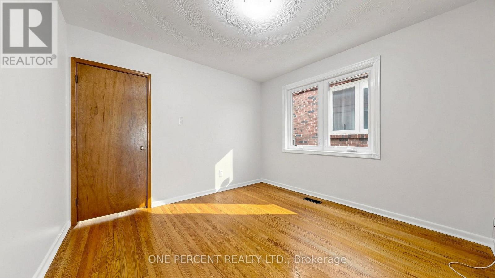 187 Simpson Avenue, Toronto, Ontario  M4K 1A5 - Photo 15 - E13789258