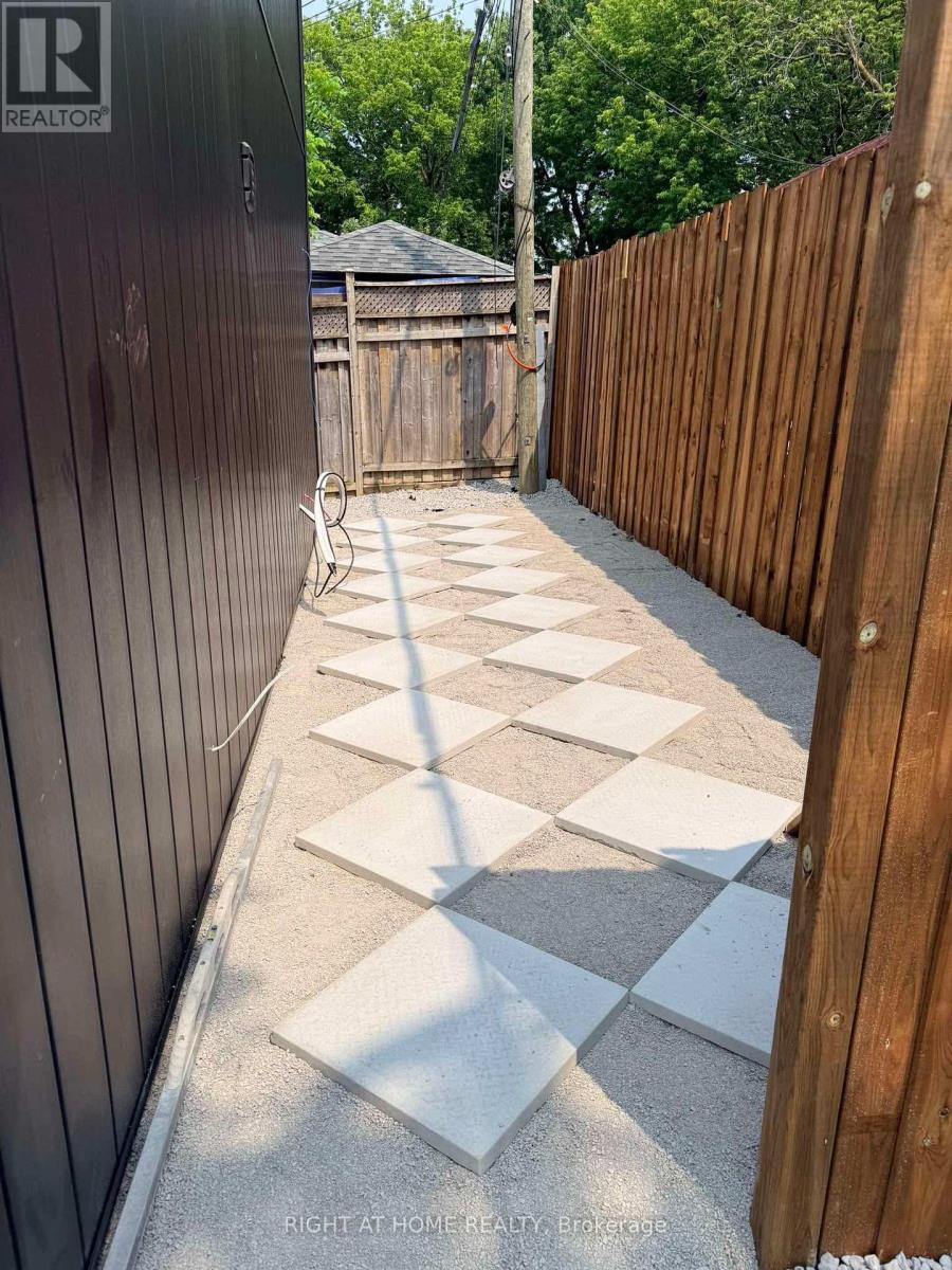 Garden - 113 Crocus Drive, Toronto, Ontario  M1R 4T4 - Photo 7 - E13789268