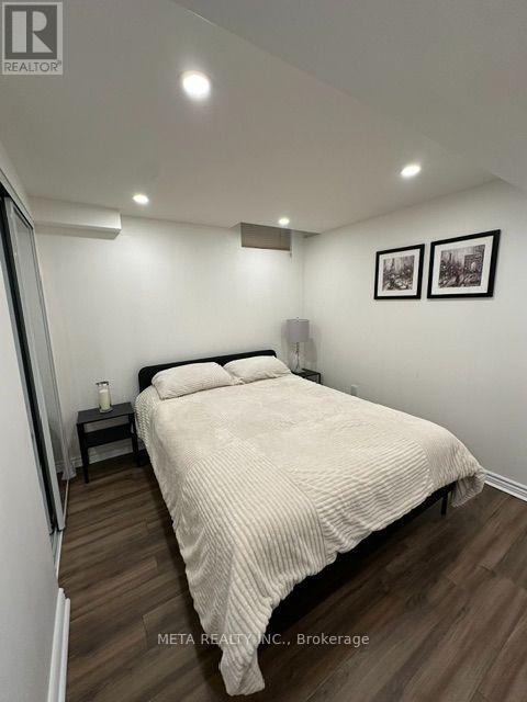 7 Lakewoods Street, Richmond Hill, Ontario  L4E 0B5 - Photo 8 - N13789218
