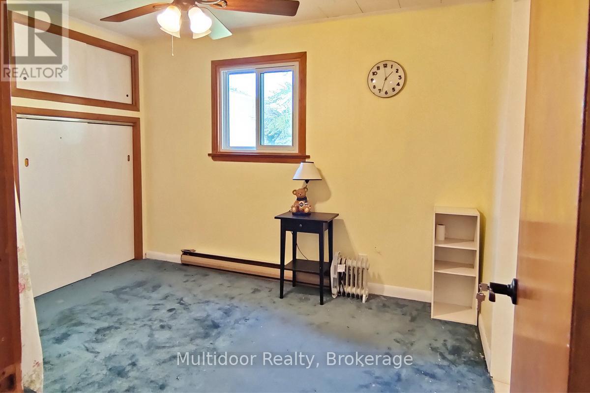 1058 Isabella Street, Innisfil, Ontario  L0L 1C0 - Photo 18 - N13789234