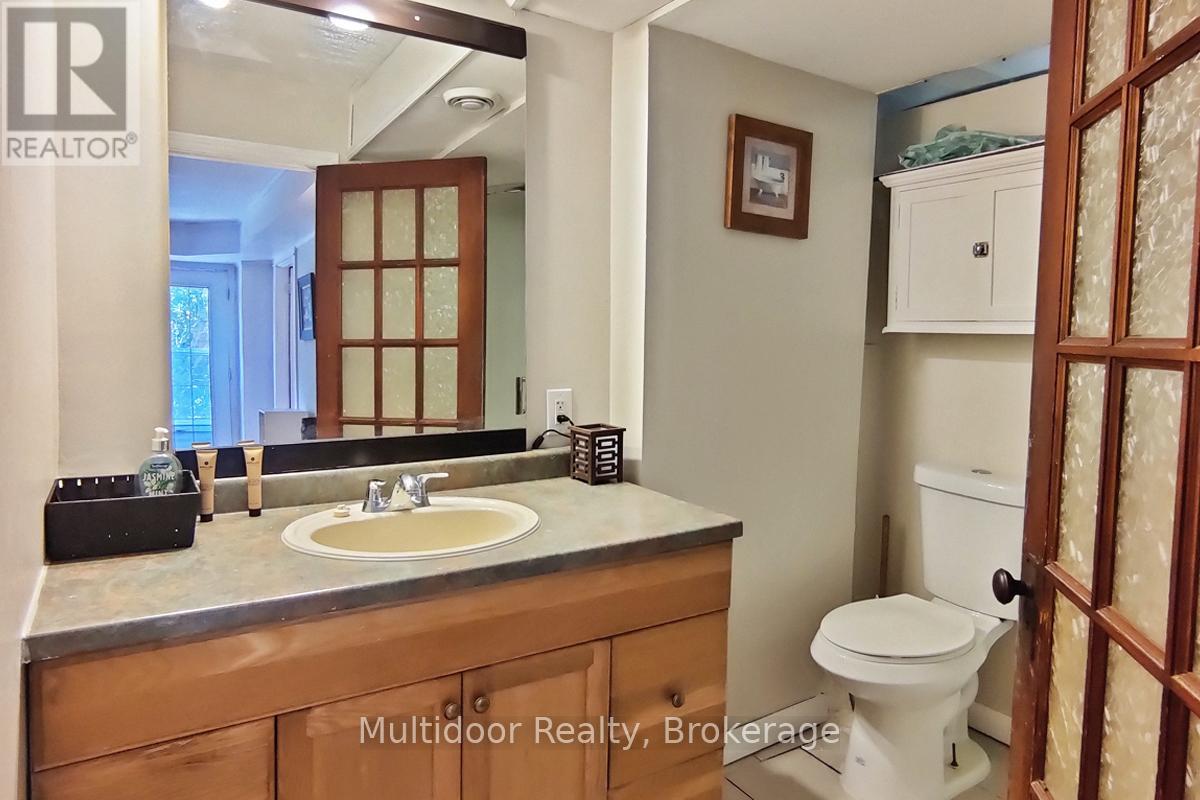 1058 Isabella Street, Innisfil, Ontario  L0L 1C0 - Photo 20 - N13789234