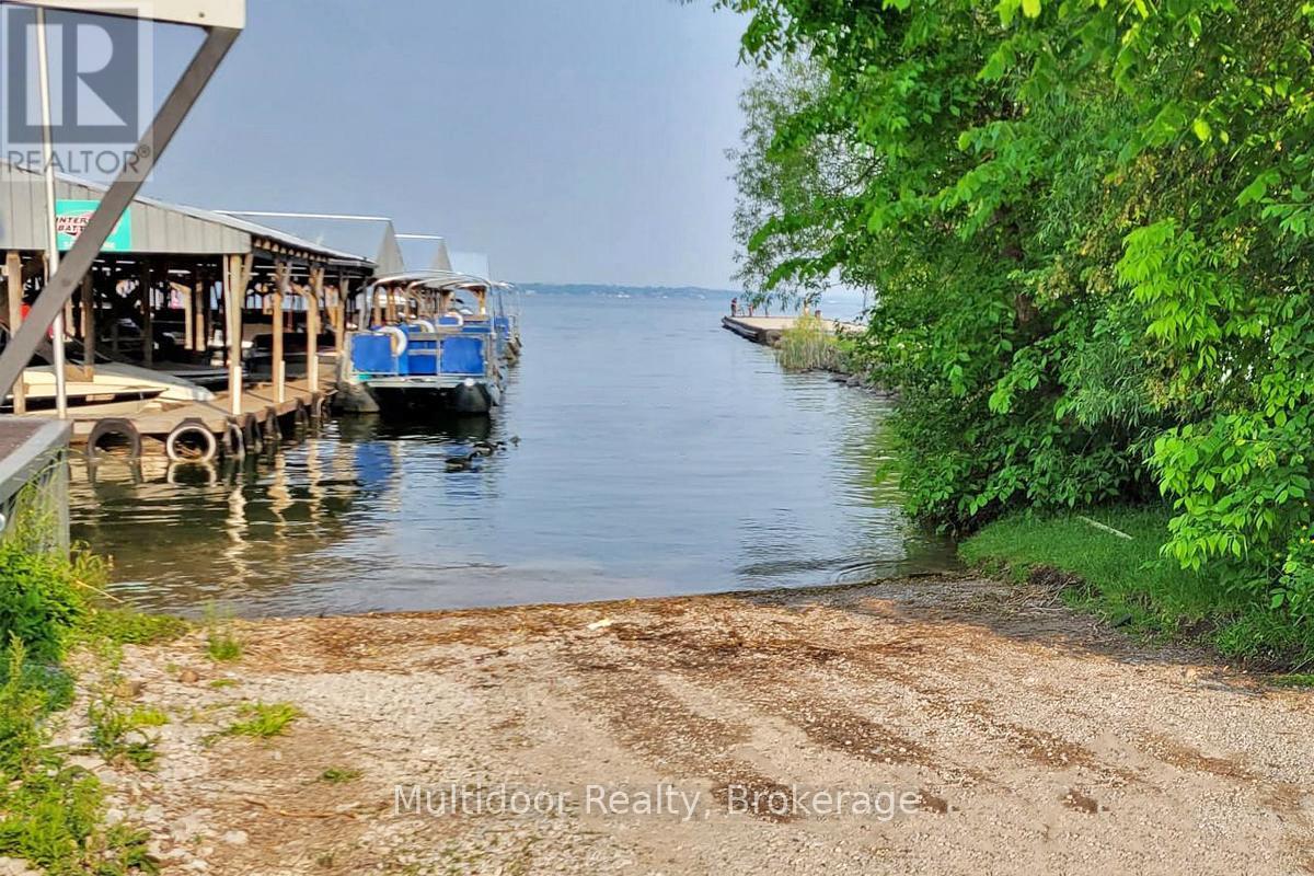 1058 Isabella Street, Innisfil, Ontario  L0L 1C0 - Photo 24 - N13789234