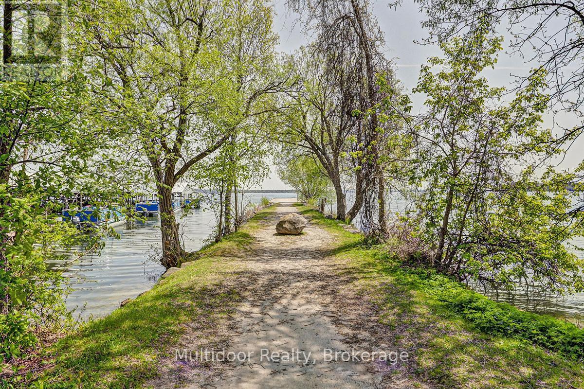 1058 Isabella Street, Innisfil, Ontario  L0L 1C0 - Photo 26 - N13789234