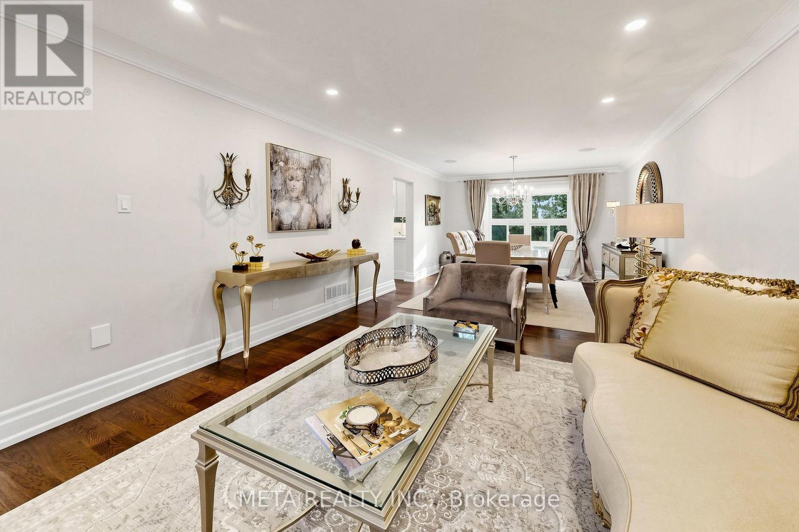 431 Kerrybrook Drive, Richmond Hill, Ontario  L4C 5M5 - Photo 8 - N13789246