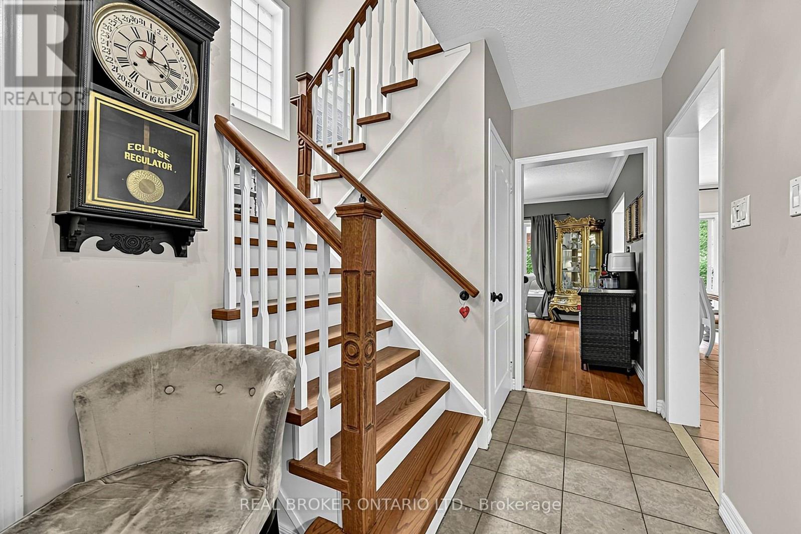 408 Flanagan Court, Newmarket, Ontario  L3X 2E9 - Photo 12 - N13789276