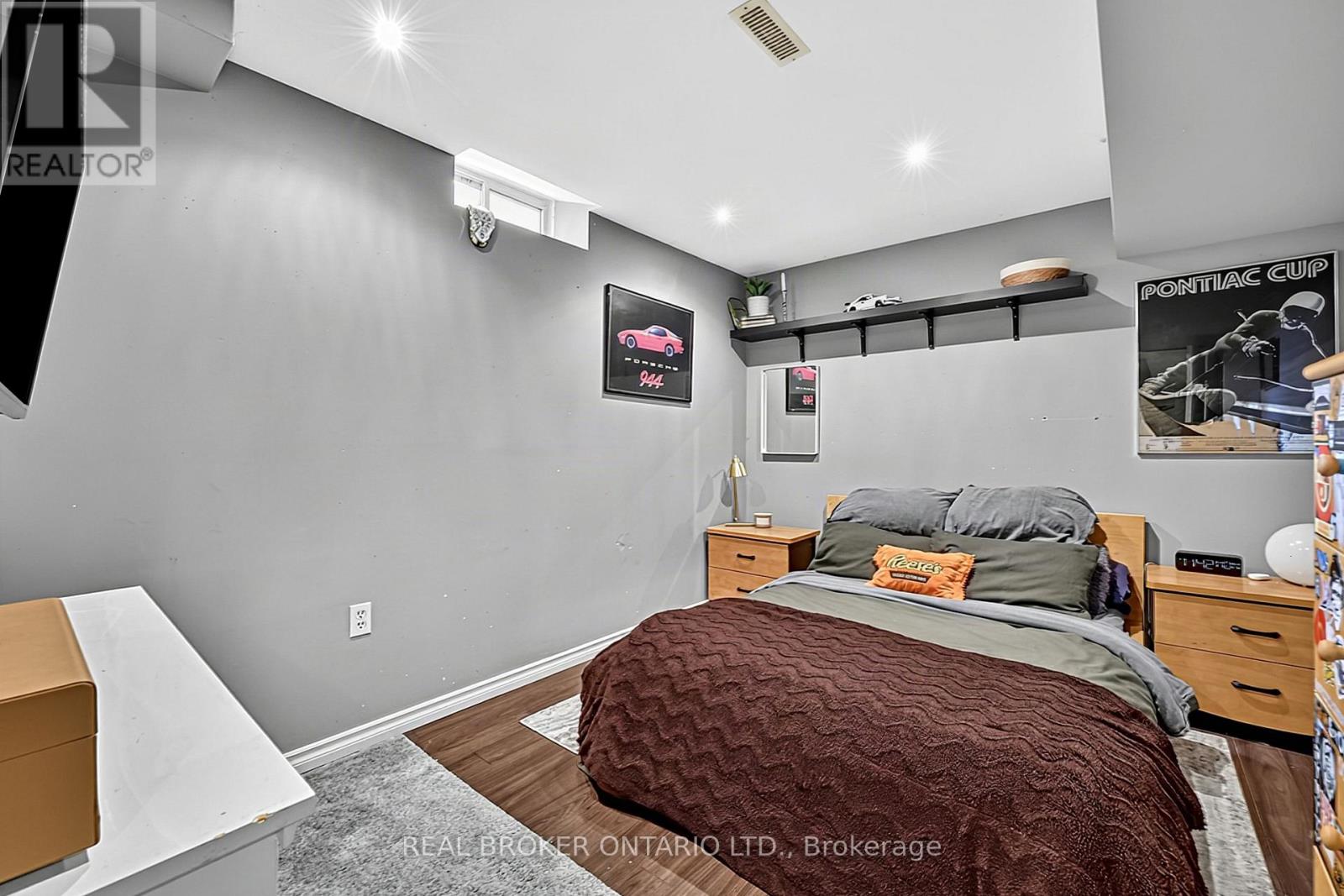 408 Flanagan Court, Newmarket, Ontario  L3X 2E9 - Photo 21 - N13789276