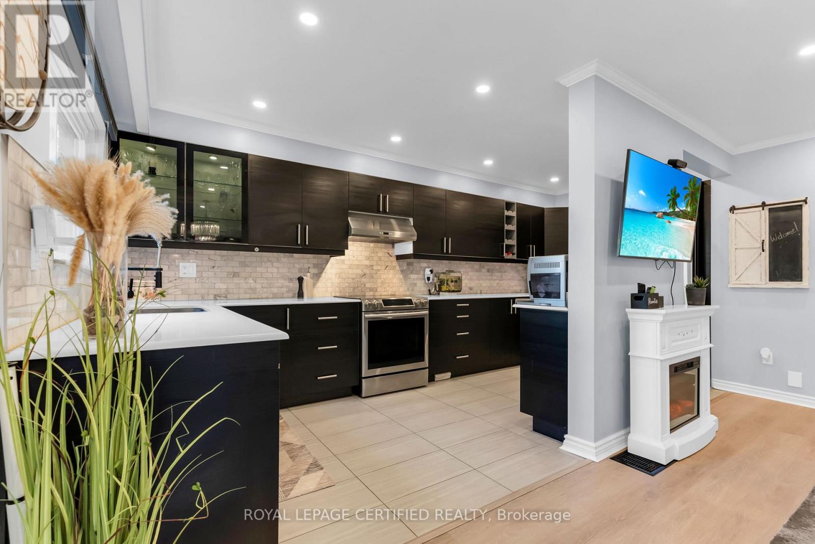 38 - 1532 Lancaster Drive, Oakville (Fa Falgarwood), Ontario  L6H 2Z3 - Photo 13 - W13789274