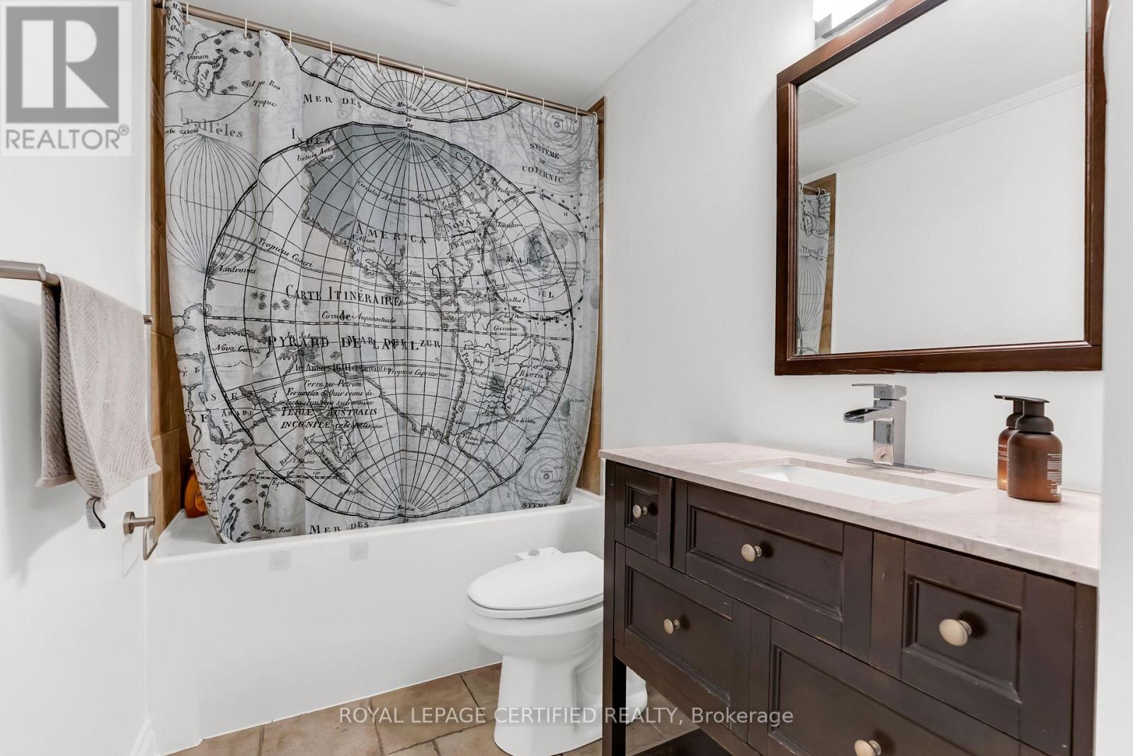 38 - 1532 Lancaster Drive, Oakville (Fa Falgarwood), Ontario  L6H 2Z3 - Photo 31 - W13789274