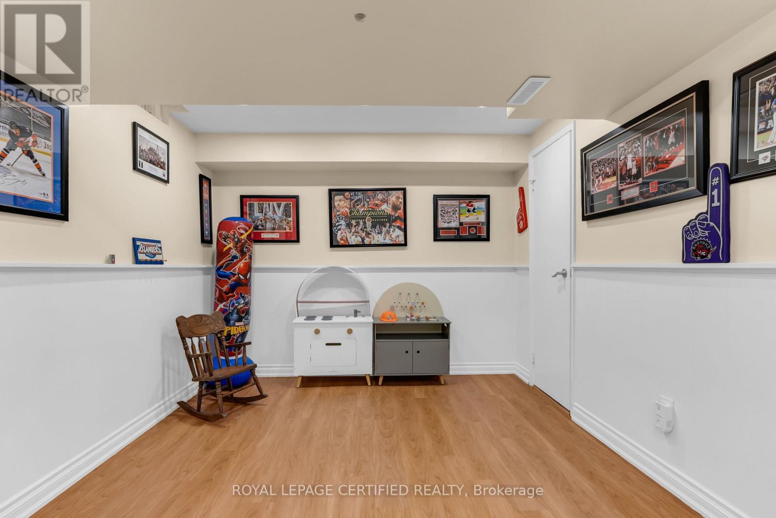 38 - 1532 Lancaster Drive, Oakville (Fa Falgarwood), Ontario  L6H 2Z3 - Photo 37 - W13789274