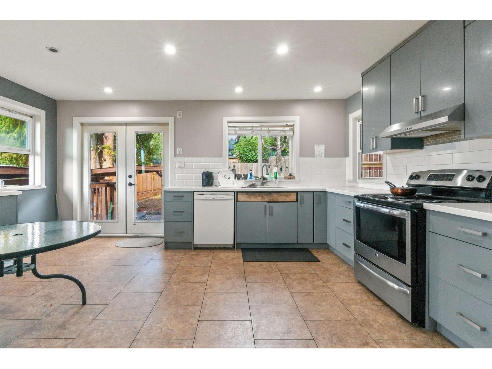 9720 Townline Diversion, Surrey, British Columbia  V3V 2T2 - Photo 9 - R3164045