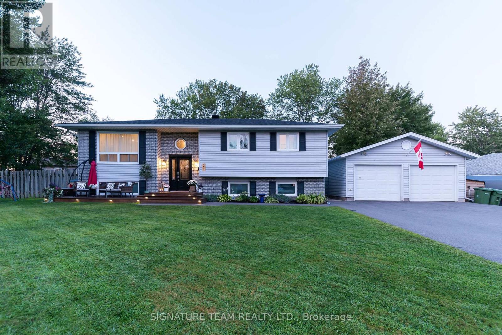 21 Lisa Crescent, Petawawa, Ontario  K8H 2Z8 - Photo 37 - X13789354