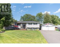 21 LISA CRESCENT, Petawawa, Ontario