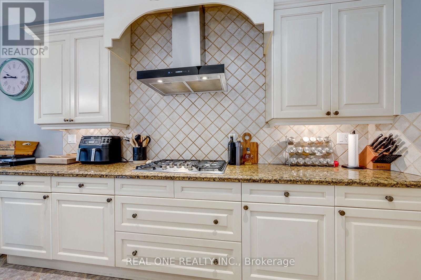 2278 Woodfield Road, Oakville, Ontario  L6H 6Y8 - Photo 20 - W13783848