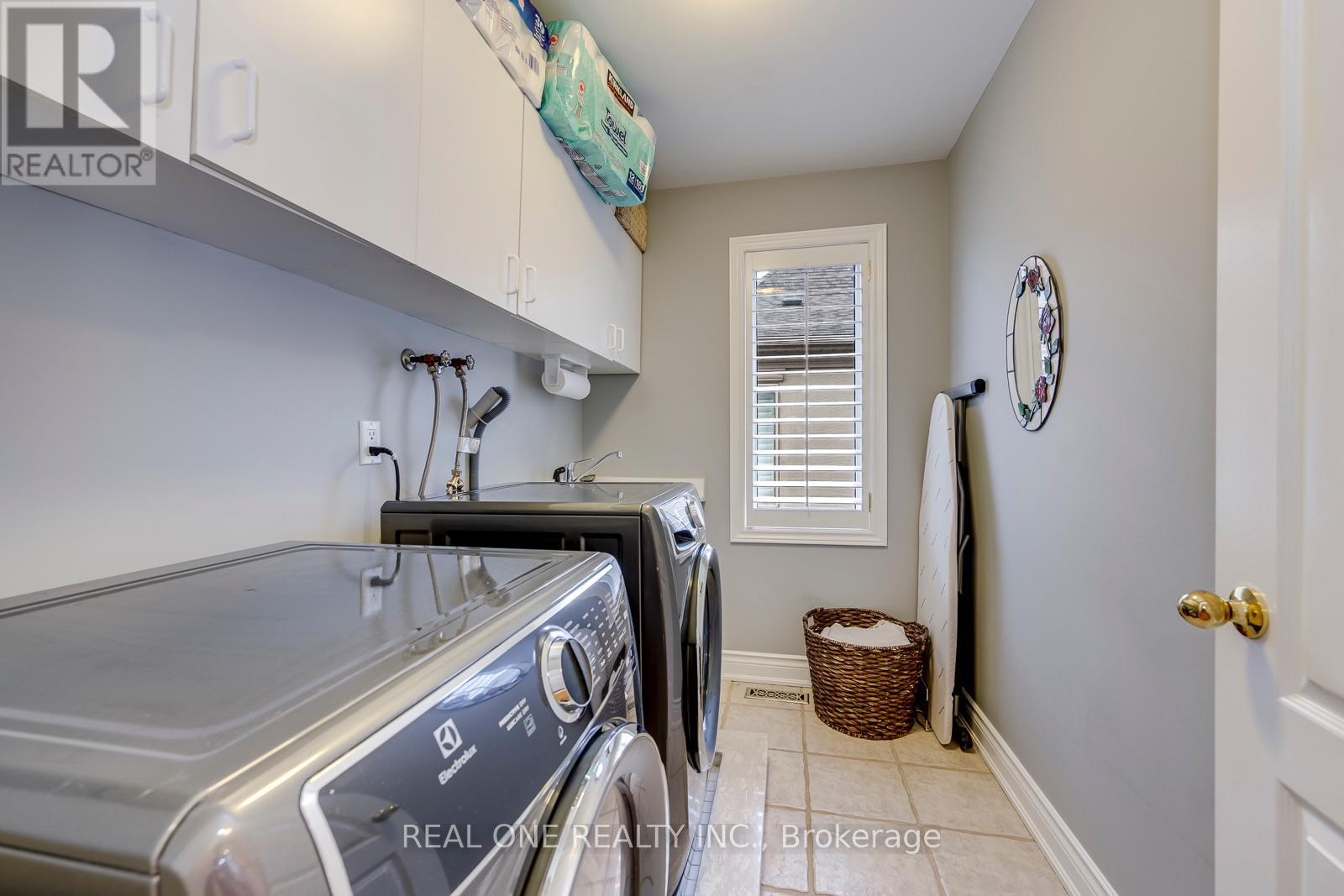 2278 Woodfield Road, Oakville, Ontario  L6H 6Y8 - Photo 35 - W13783848