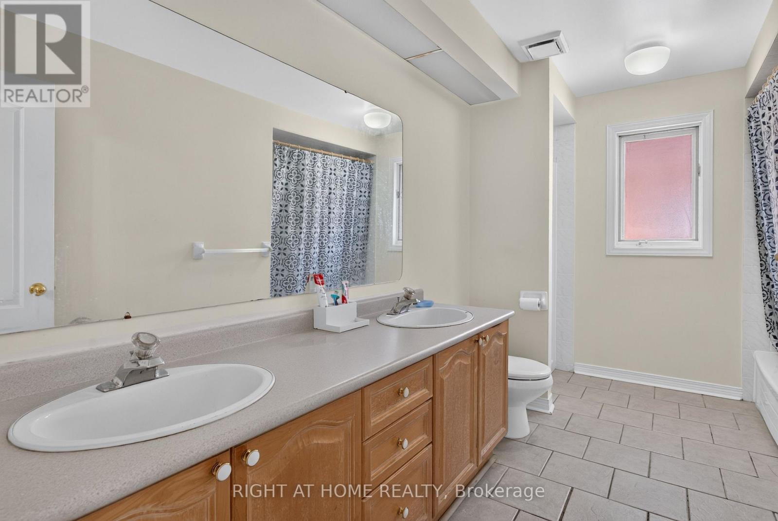 12 Baslaw Drive, Ottawa, Ontario  K1G 5J8 - Photo 20 - X13789224