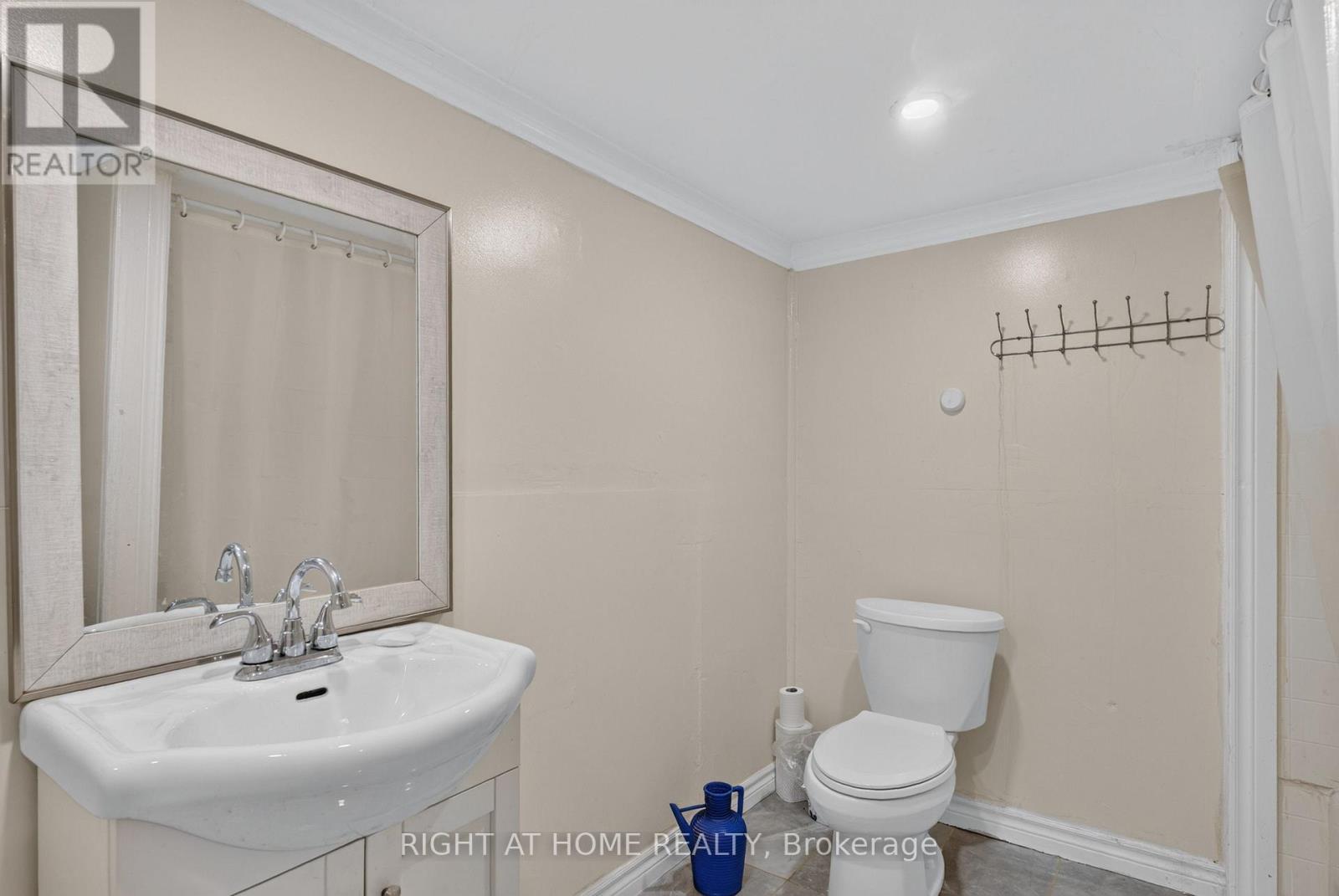 12 Baslaw Drive, Ottawa, Ontario  K1G 5J8 - Photo 36 - X13789224