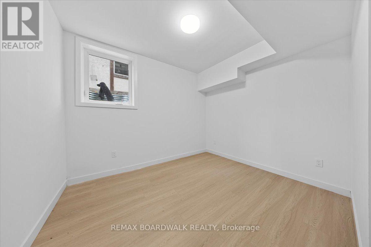 Unit 1 - 315 Savard Avenue, Ottawa, Ontario  K1L 7S1 - Photo 11 - X13788720